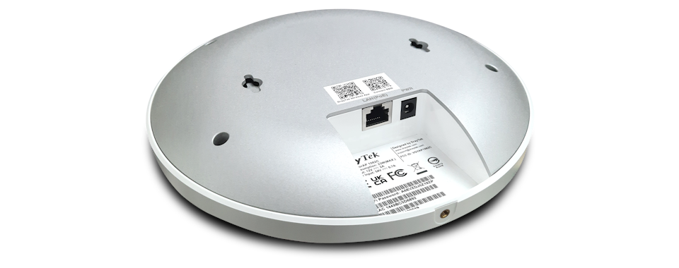 Draytek AP1062C WiFi 6 AX6000 2.5GBPs ethernet port Showing on Access Point Base